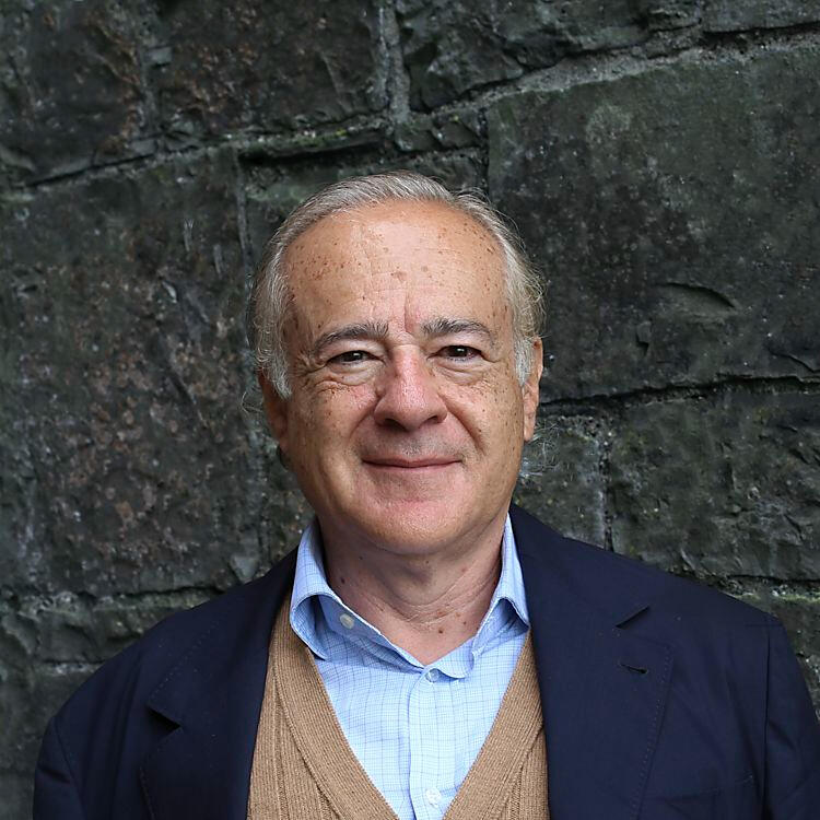 Allen Sanginés-Krause Allen Sanginés-Krause photo